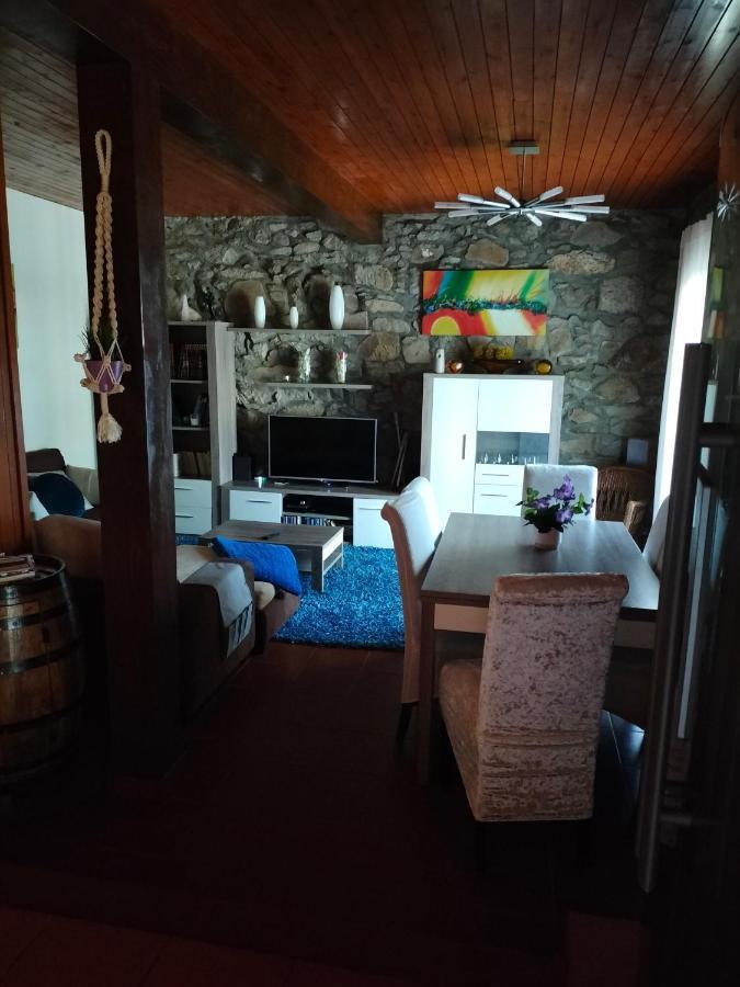 Casa De Madeira E Pedra Villa Афифе Екстериор снимка